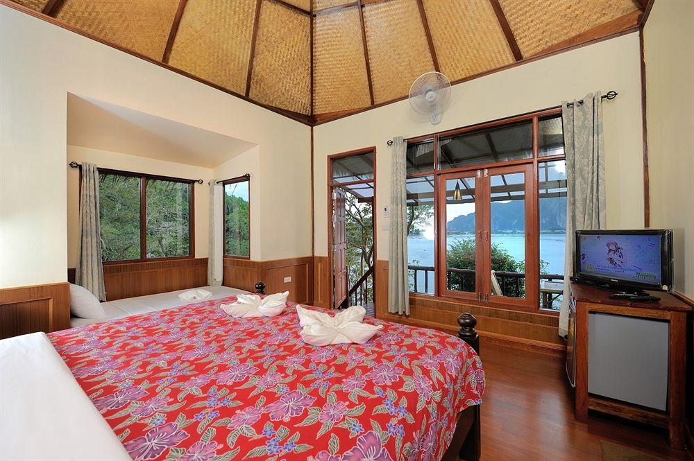 Sunwaree Phi Phi Resort Exterior photo