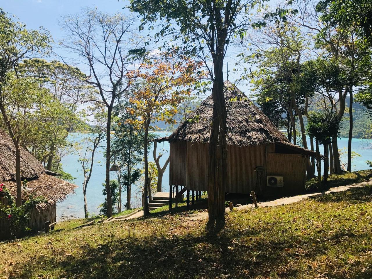 Sunwaree Phi Phi Resort Exterior photo