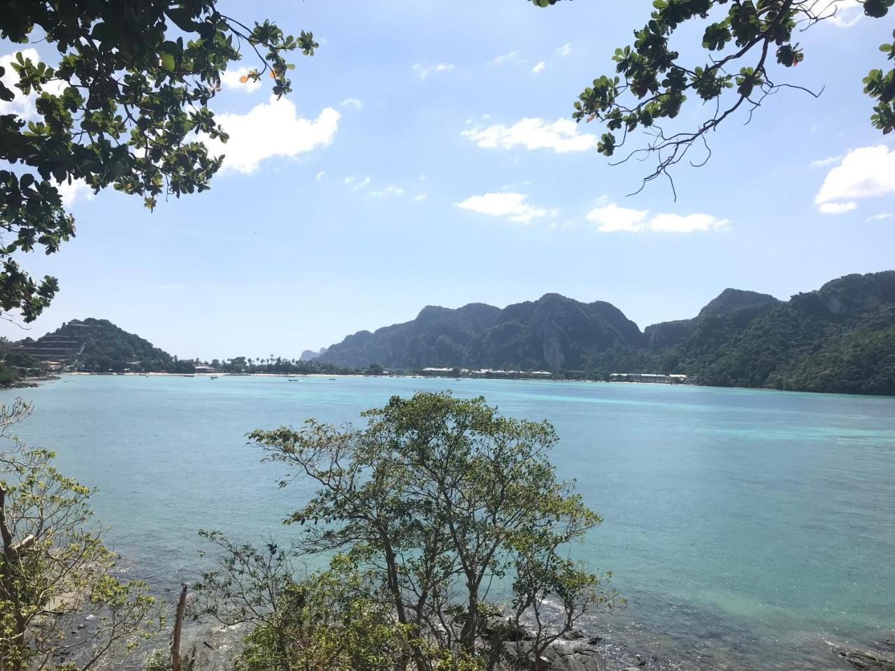 Sunwaree Phi Phi Resort Exterior photo