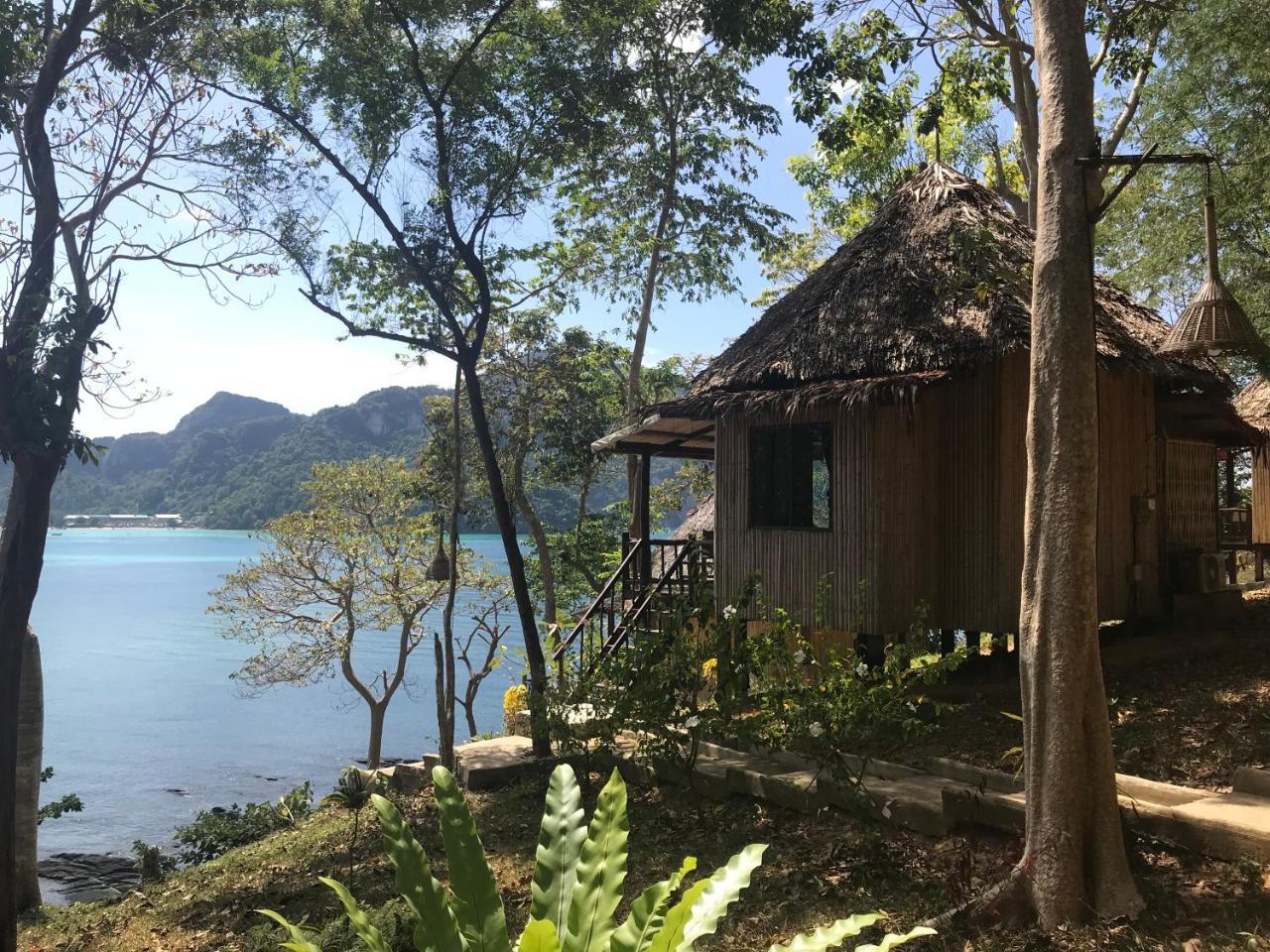 Sunwaree Phi Phi Resort Exterior photo